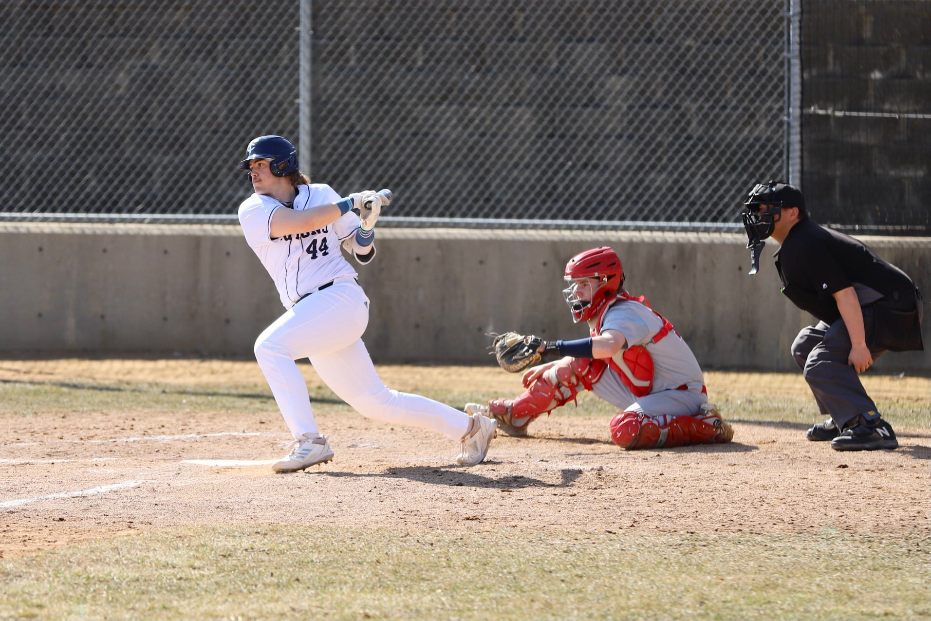 Tritons take weekend series from DMACC