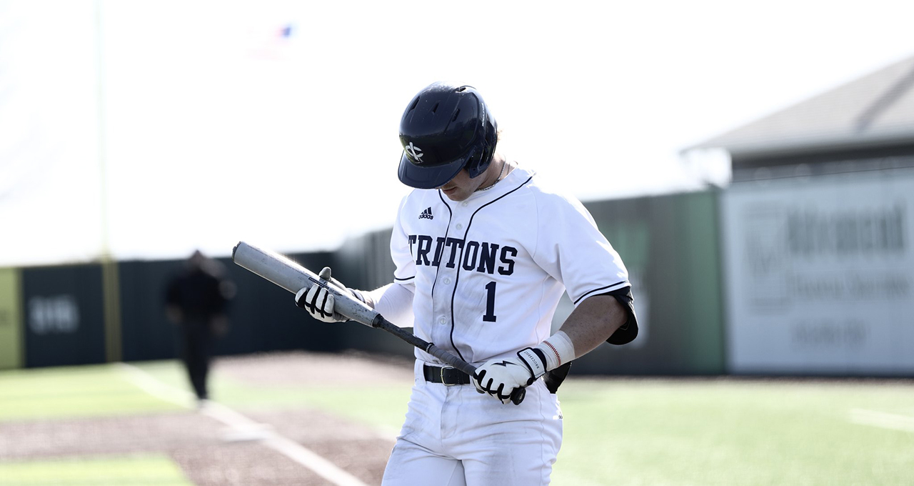 Cooper Nicholson had breakthrough games for the Tritons vs. Indian Hills 