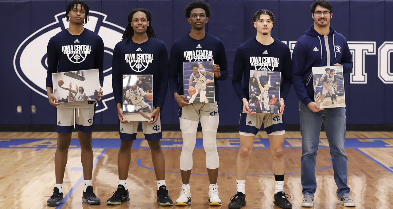 5 graduating players for the mens team were honored wednesday night