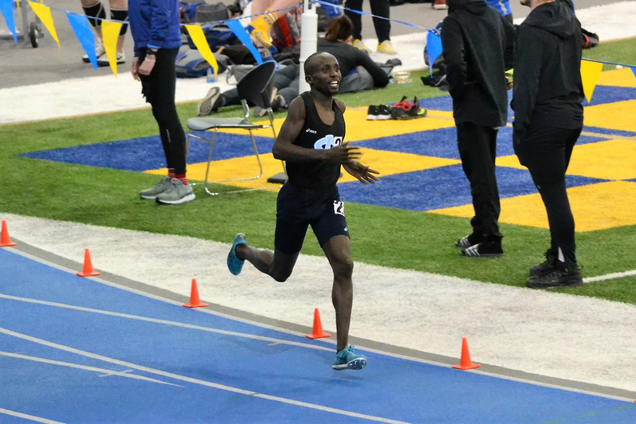 Bungei breaks school record in mile