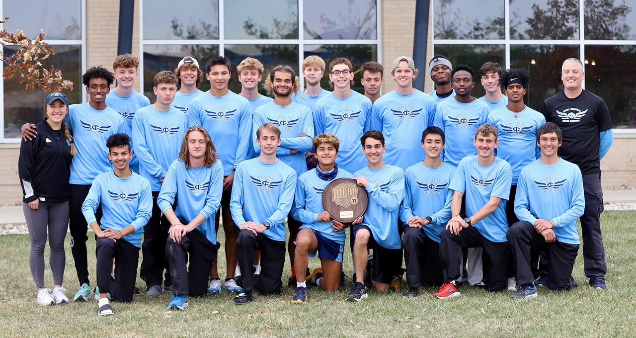 Tritons Cross Country hopes to defend regional titles in 2023 after sweeping in 2022.
