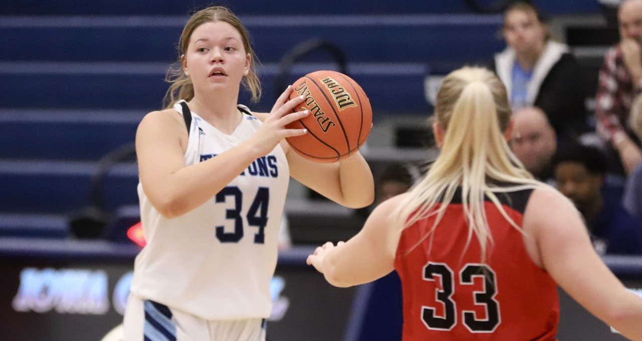 Laney Maehl had 16 points for the Tritons in the Region 11 final at Kirkwood 