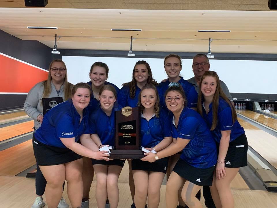 Golden Pins: Tritons claim national title