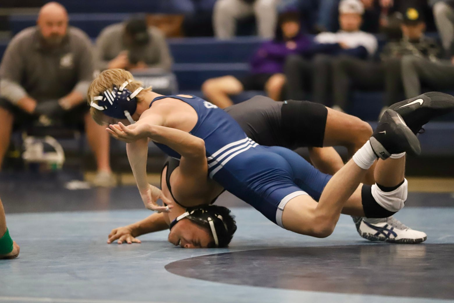Iowa Central pins NIACC in home opener