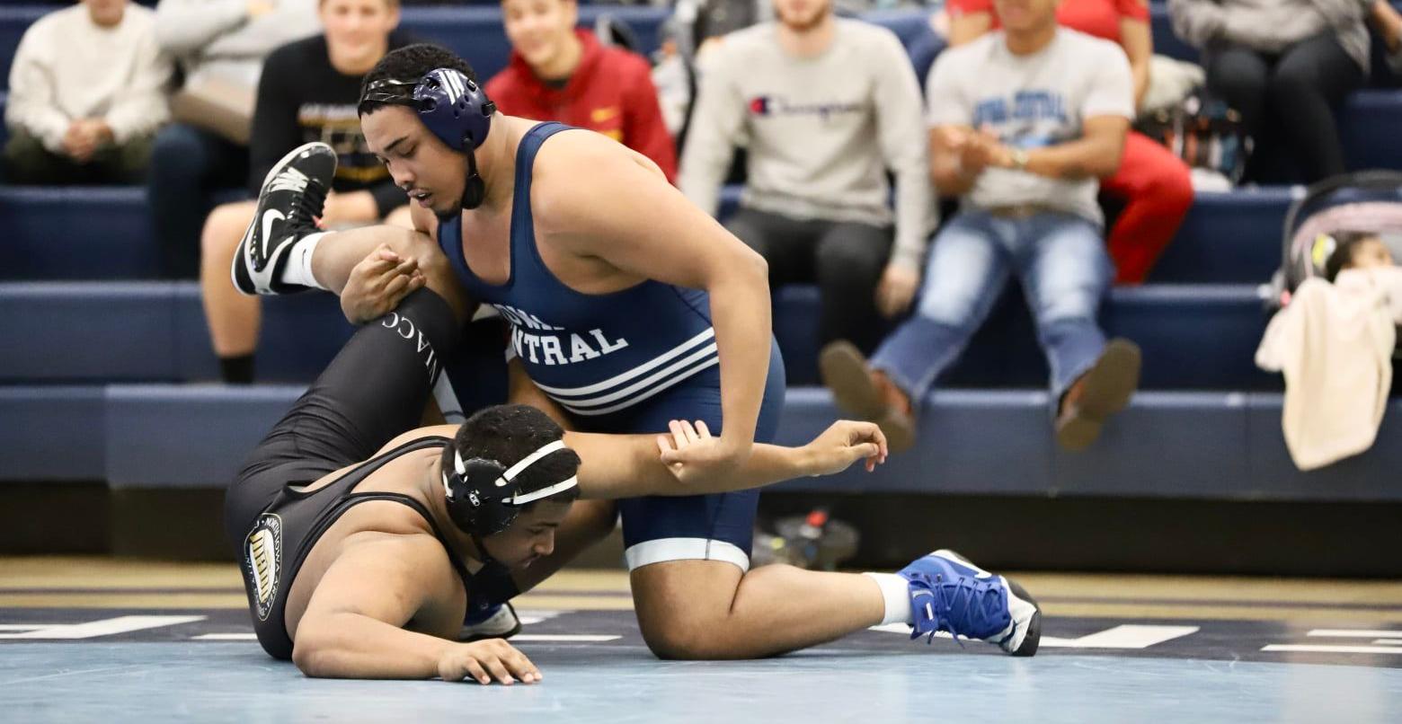 Pryor claims title for Tritons