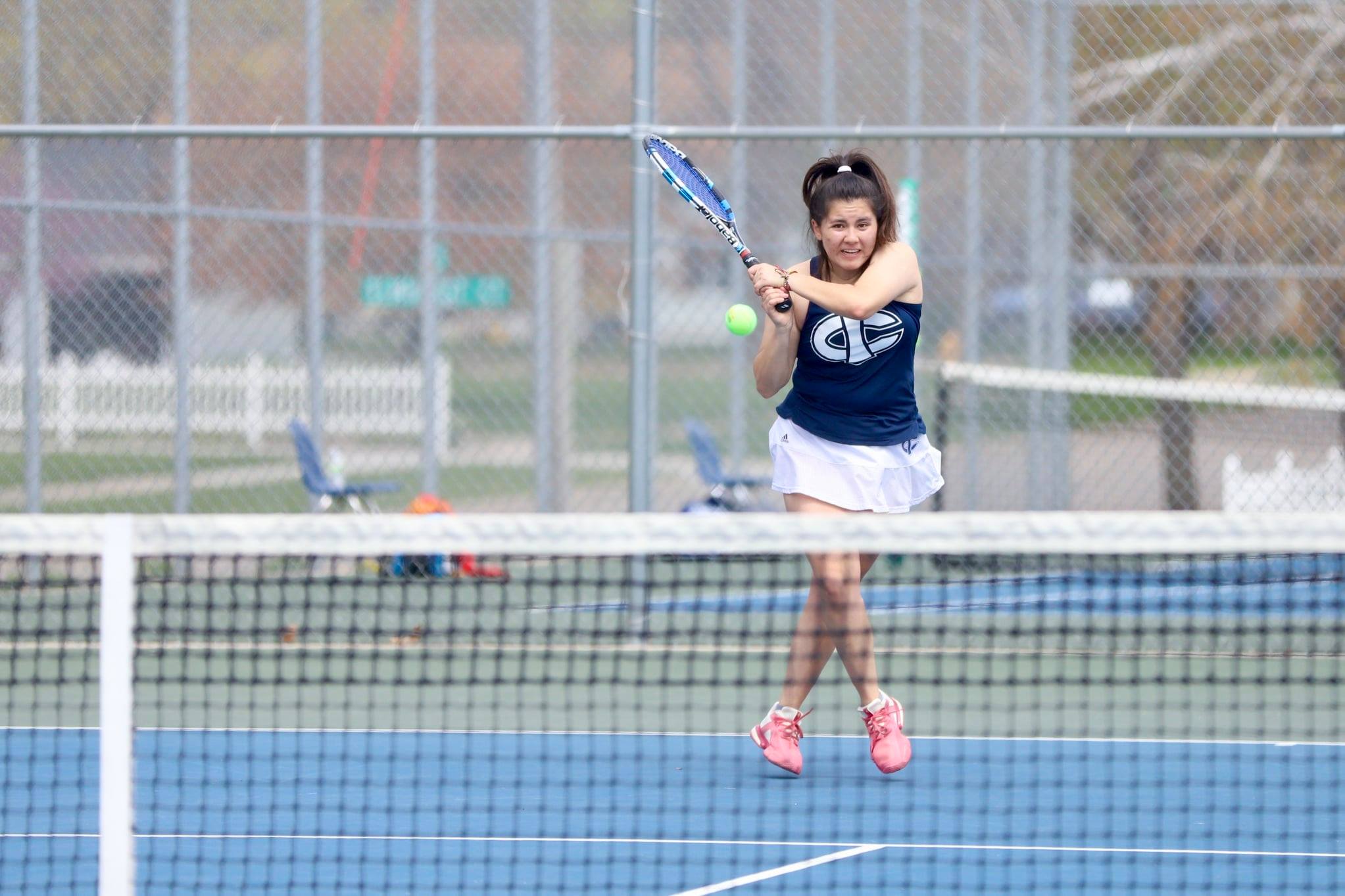 Tritons start nationals with six wins