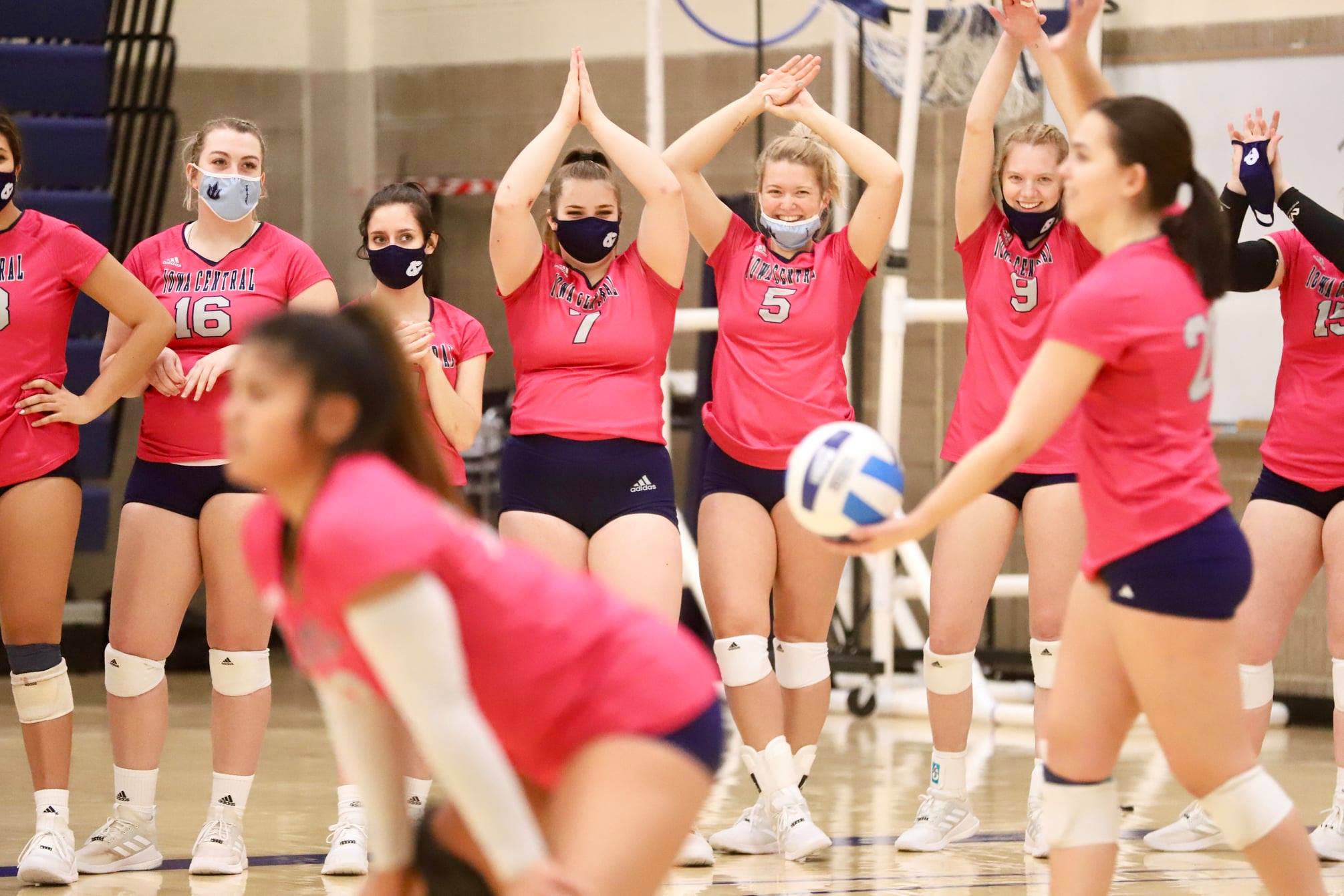 Tritons keep marching forward with another sweep