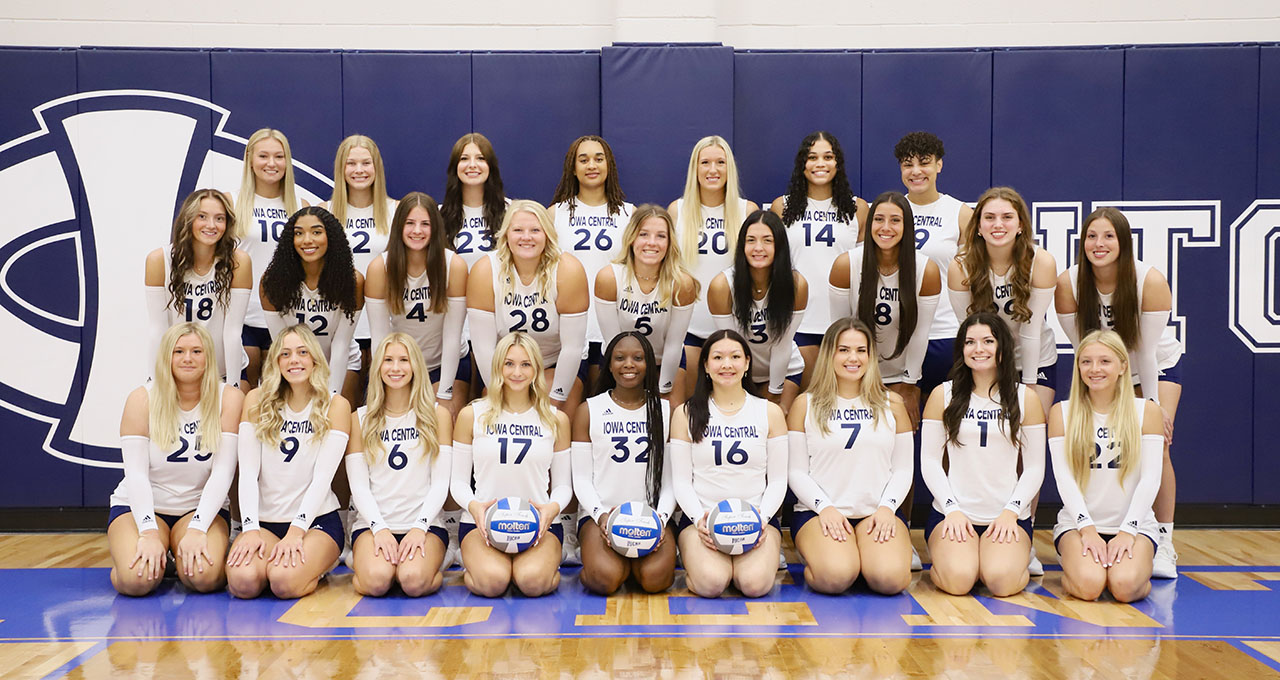 Volleyball finished 10-1 in iccac, clenching share of conference championship.